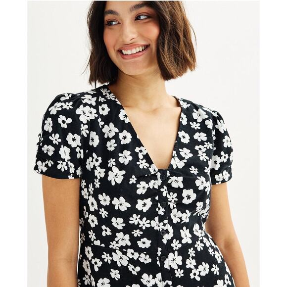 SO floral v-neck button front daisy 90s girly dress y2k coquette sz medium nwt - Picture 2 of 9